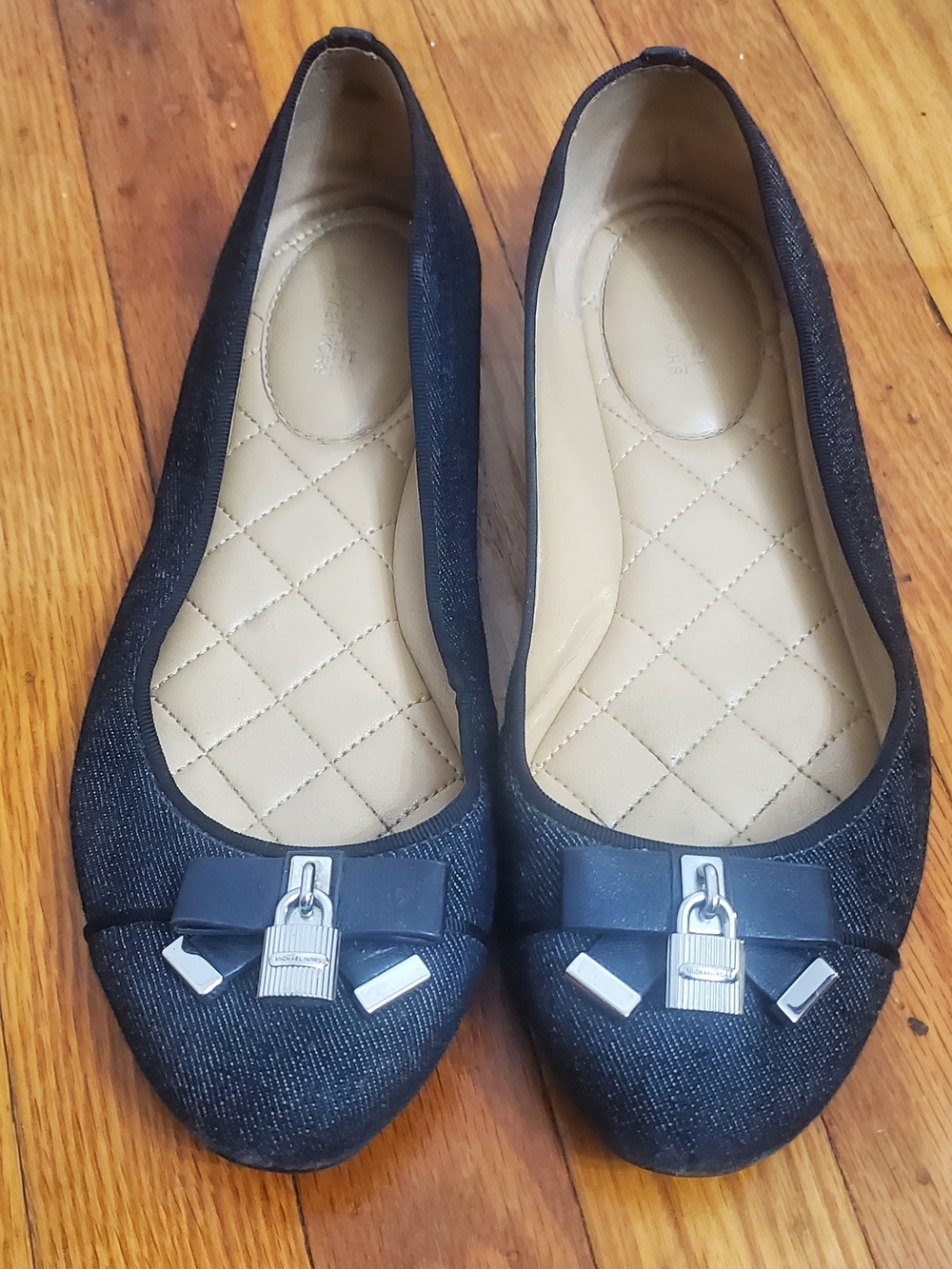 Michael Kors Black Quilted Insole Ballet Flats with Bow and Padlock Womens Sz 7